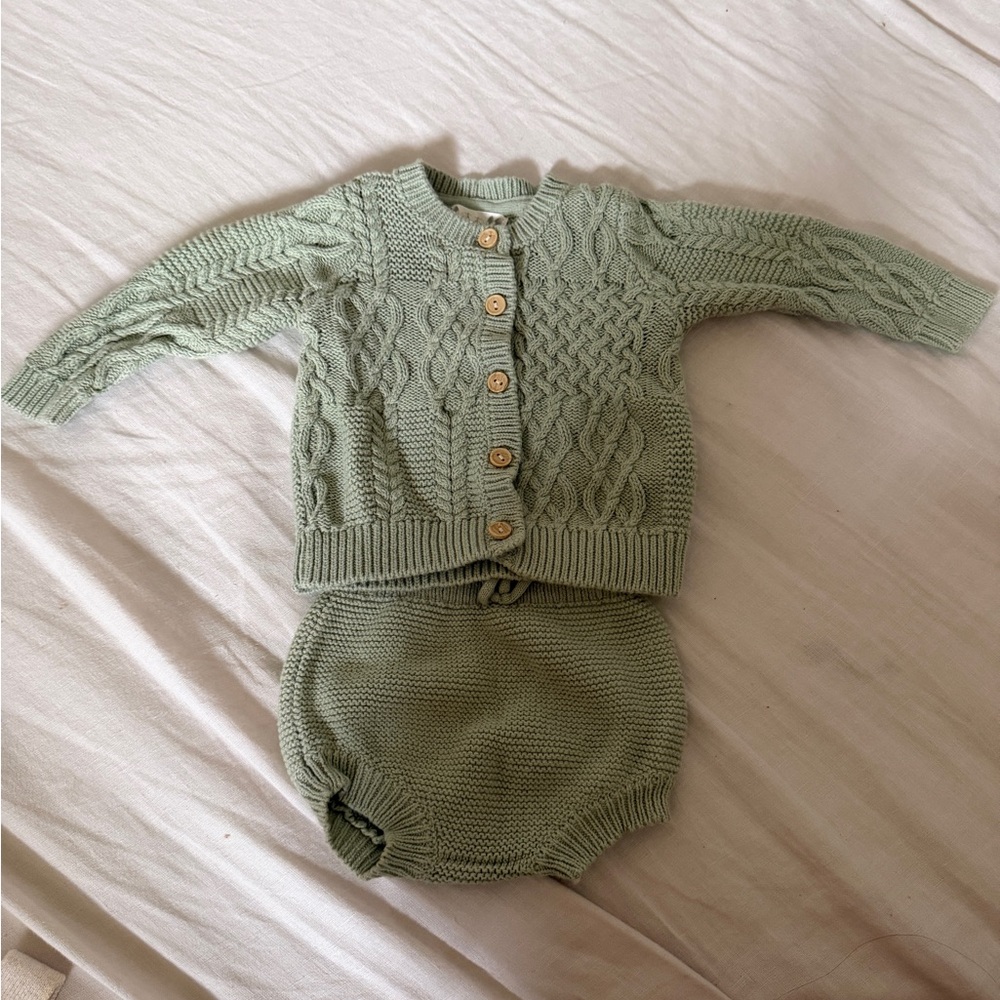 Isla and Fraser bundle